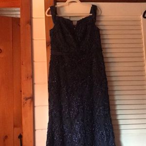 Oleg Cassini navy lace mother of the bride/ bridesmaid dress. Size 12